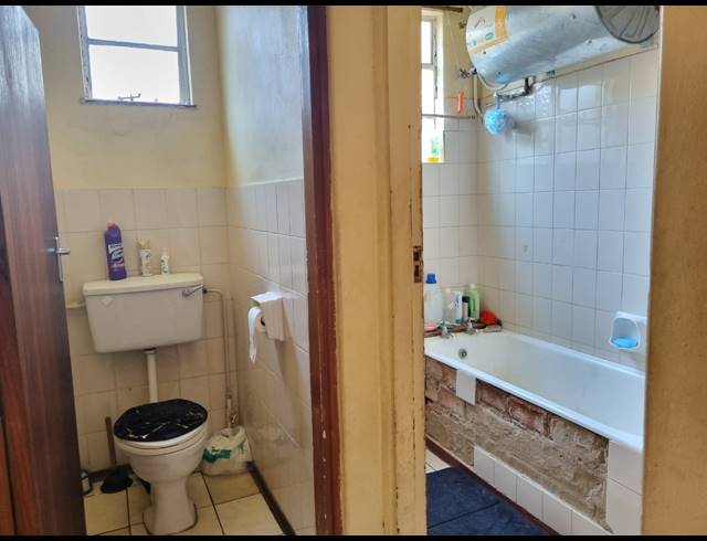 2 BEDROOM FLAT FOR SALE IN UMBILO